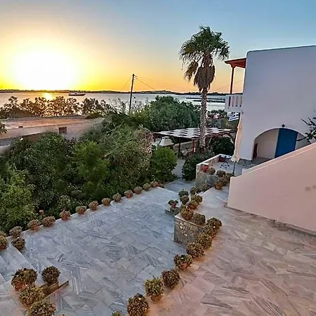 Aparthotel Remvi Parikia (Paros)