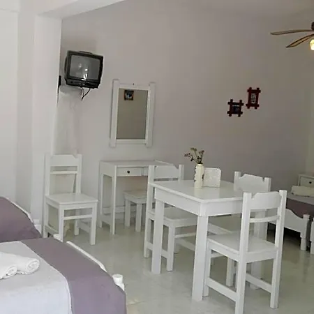 Hotel Remvi Parikia (Paros)