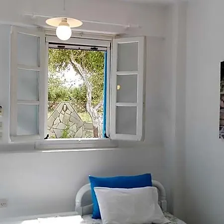 Remvi Aparthotel Parikia (Paros)